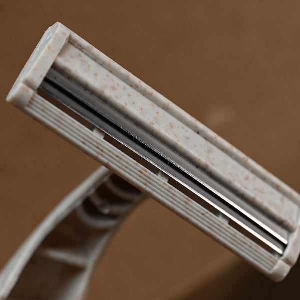 Maverick Razor 🌱 BUY 3 GET 1 FREE - ECO FRIENDLY TATTOO RAZORS